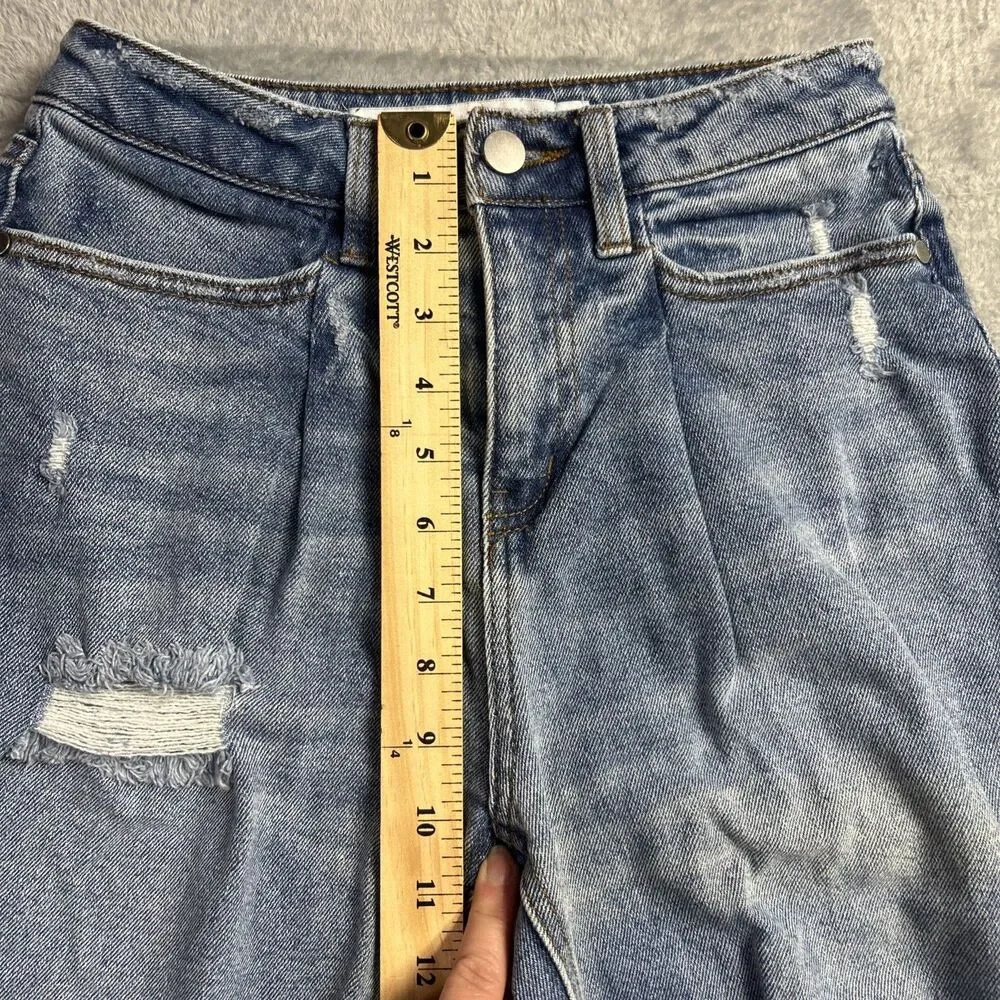 Tinseltown Womens Jeans Sz. 1 Distressed Straight Leg Medium Wash - Picture 13 of 16